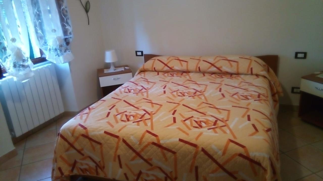 Casa Vacanze L'Agrifoglio Bed & Breakfast Magliolo Exterior photo