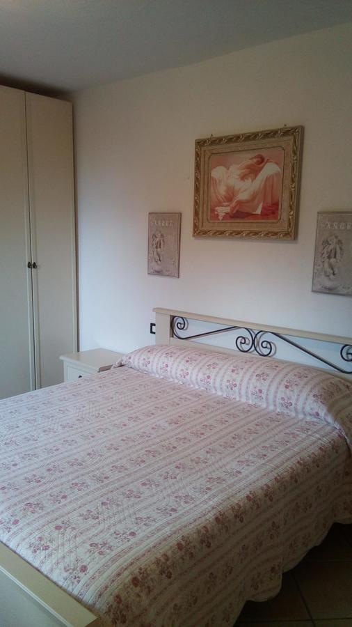 Casa Vacanze L'Agrifoglio Bed & Breakfast Magliolo Exterior photo